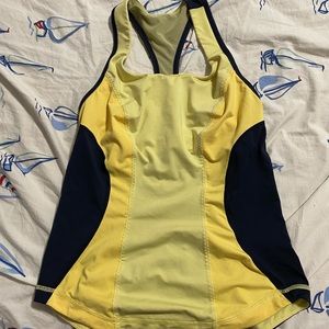 Lululemon tank